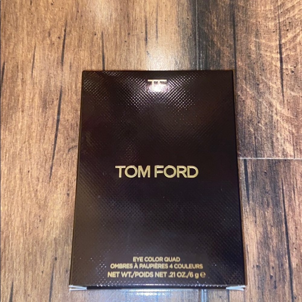 Tom Ford 04) HoneyMoon palette